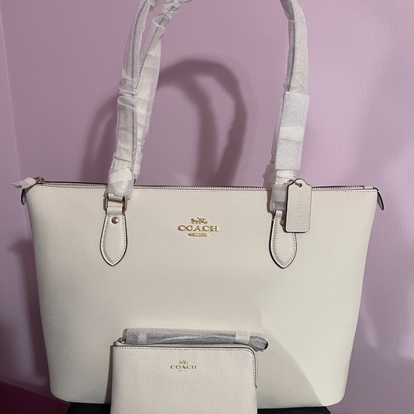 Coach Large Tote in Chalk - Picture 7 of 9